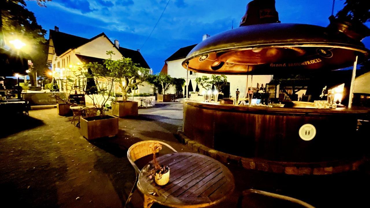 In De Witte Dame Hotel Bar Kitchen Apartments Grubbenvorst 外观 照片