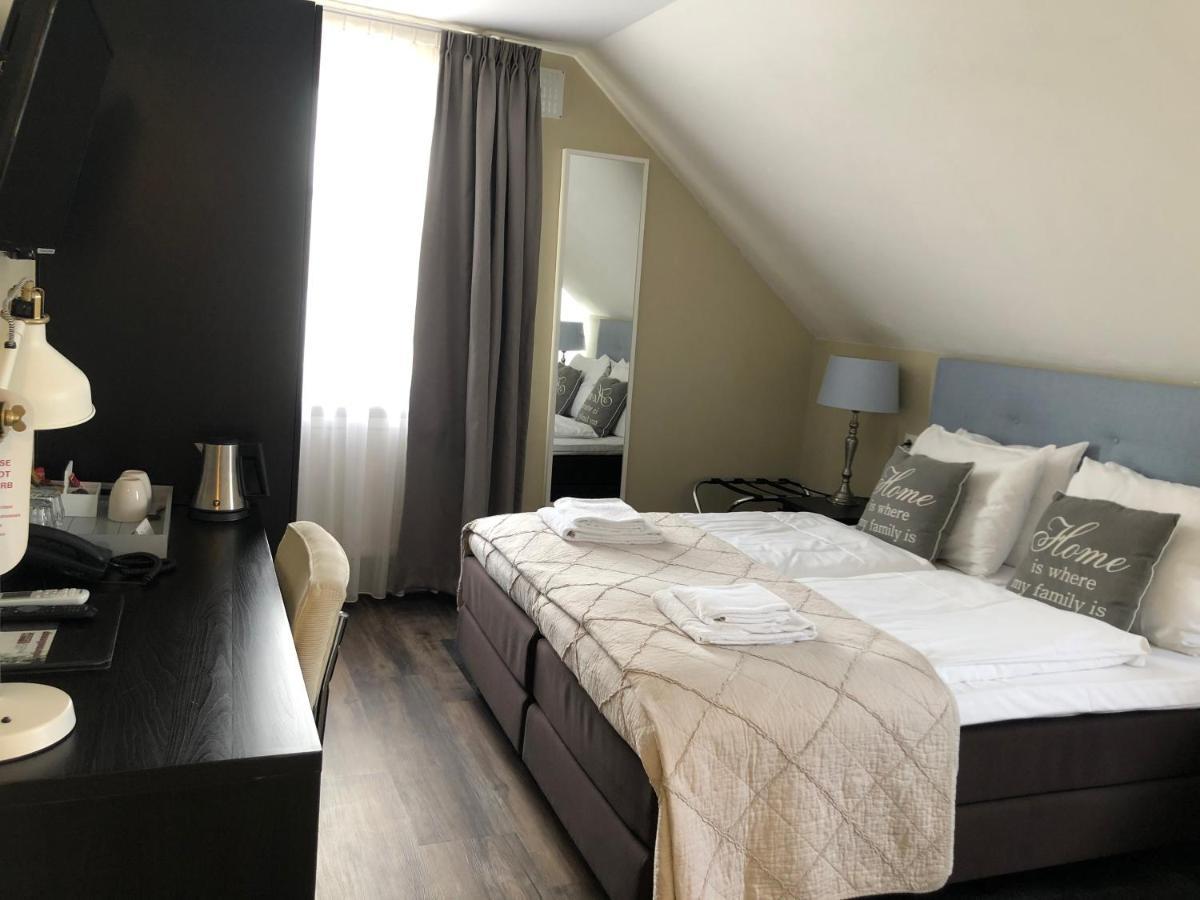 In De Witte Dame Hotel Bar Kitchen Apartments Grubbenvorst 外观 照片